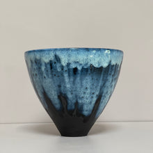 Load image into Gallery viewer, Aqua Drop Bowl l