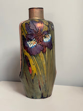 Load image into Gallery viewer, Iris Latifolia