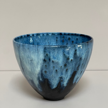 Load image into Gallery viewer, Aqua Drop Bowl ll