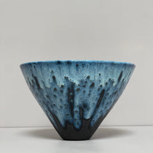 Load image into Gallery viewer, Aqua Cone Bowl l