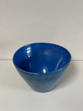 Load image into Gallery viewer, Blue Porcelain Bowl