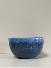 Load image into Gallery viewer, Blue Porcelain Bowl