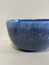 Load image into Gallery viewer, Blue Porcelain Bowl