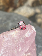 Load image into Gallery viewer, Faceted Rectangular Garnet Ring