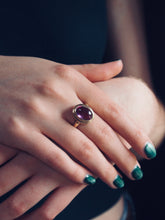Load image into Gallery viewer, Oval Cabachon Pink Sapphire