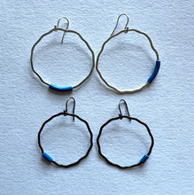 Load image into Gallery viewer, Crinkle hoops - large