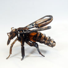 Load image into Gallery viewer, Bee
