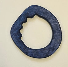 Load image into Gallery viewer, Blue cockle edged bangle