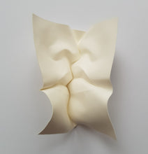 Load image into Gallery viewer, Paper Kiss