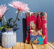 Load image into Gallery viewer, Oversized Swallowtail Clutch