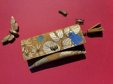 Load image into Gallery viewer, Golden Garden Clutch