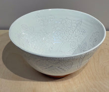 Load image into Gallery viewer, Large Bowl