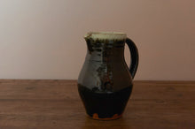Load image into Gallery viewer, Medium Jug