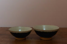 Load image into Gallery viewer, Small Bowl