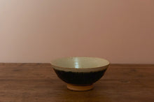 Load image into Gallery viewer, Medium Bowl