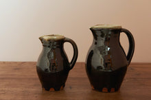 Load image into Gallery viewer, Medium Jug
