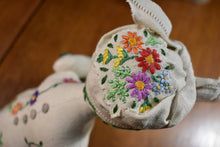 Load image into Gallery viewer, Floral Embroidered Figure