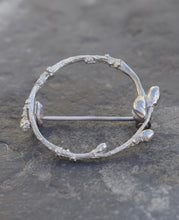 Load image into Gallery viewer, Small Delicate Silver Twig Wreath Brooch

