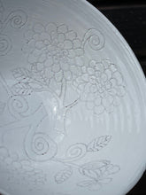 Load image into Gallery viewer, Large Bowl