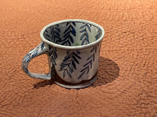 Load image into Gallery viewer, Small Mug : Winter Wren