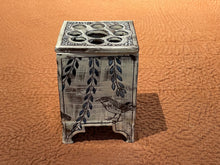 Load image into Gallery viewer, Lidded Decorative Flower Box