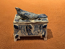 Load image into Gallery viewer, Lidded Decorative Flower Box : Catch a Falling Star