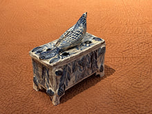 Load image into Gallery viewer, Lidded Decorative Flower Box : Catch a Falling Star