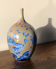 Load image into Gallery viewer, Small Crystalline vase