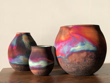 Load image into Gallery viewer, Large Raku Pot