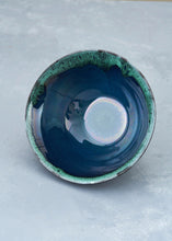 Load image into Gallery viewer, Small Waterfall Bowl