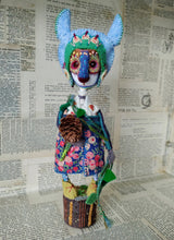 Load image into Gallery viewer, Silva Populi Dindle