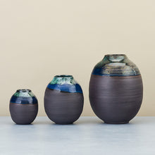 Load image into Gallery viewer, Medium Moon Jar