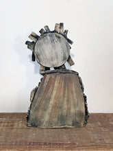 Load image into Gallery viewer, Middle Garden Child