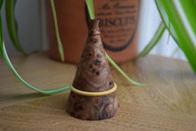Load image into Gallery viewer, Burr elm ring box with boxwood collar