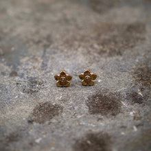 Load image into Gallery viewer, Blossom Ear Studs in 9ct Yellow Eco Gold
