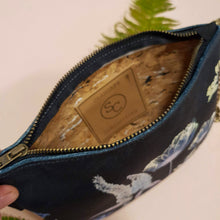 Load image into Gallery viewer, Apochramy Bag with Chain