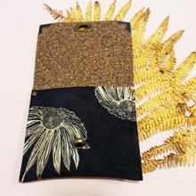 Load image into Gallery viewer, Echinacea Purse : Green