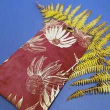 Load image into Gallery viewer, Echinacea Purse : Wine