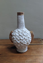 Load image into Gallery viewer, Bottle 4