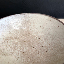 Load image into Gallery viewer, Olive bowls : pair