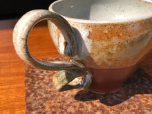 Load image into Gallery viewer, Shino glaze mug
