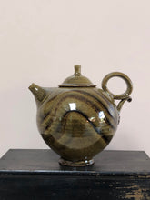 Load image into Gallery viewer, Large Teapot