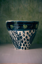 Load image into Gallery viewer, Sgraffito Plant Pot 29
