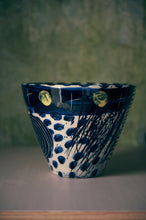 Load image into Gallery viewer, Sgraffito Plant Pot 29