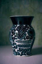 Load image into Gallery viewer, Sgraffito Vase 31