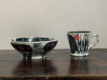 Load image into Gallery viewer, Small Sgraffito Bowl 51