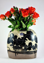 Load image into Gallery viewer, Gwymona: Seaweed Vase
