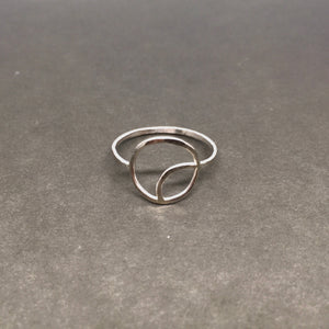 Two Moons Ring Size M