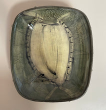 Load image into Gallery viewer, Chestnut Platter
