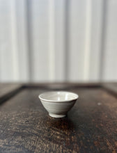 Load image into Gallery viewer, Porcelain Swirl Bowl

